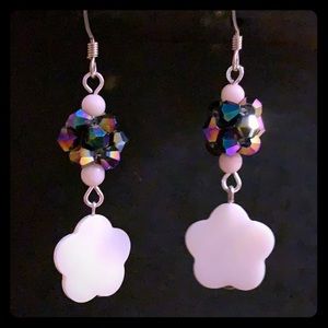 NWT Hand Beaded crystal ball shell dangle earrings